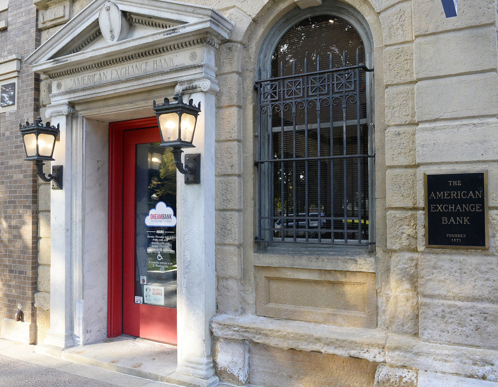 1 N. Pinckney St.